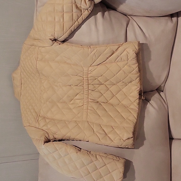 Quilted Pattern Girls Jacket - Picture 2 of 2